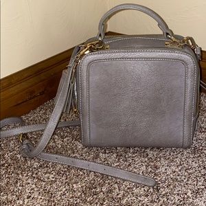 Grey faux leather crossbody bag🦋 Myztique